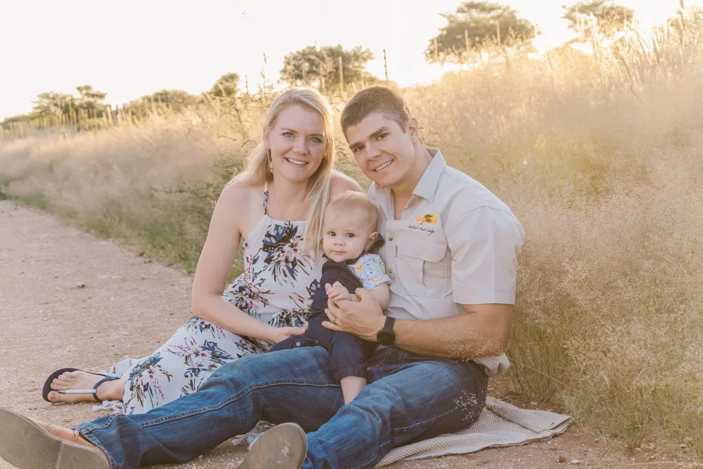 family-portraits_sunset-photo-session_namibian-family-photographer-mariette-du-toit-photography