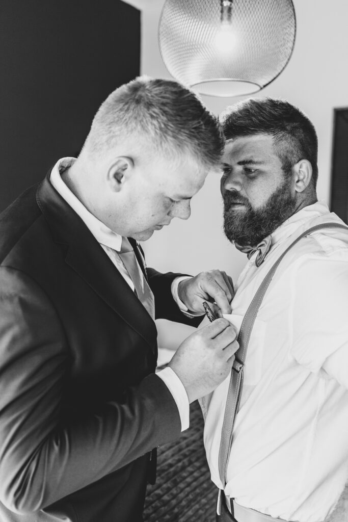 groom-preparation_otjiwarongo-namibia-otjiwarongo-wedding-photographer_mariette-du-toit-photography