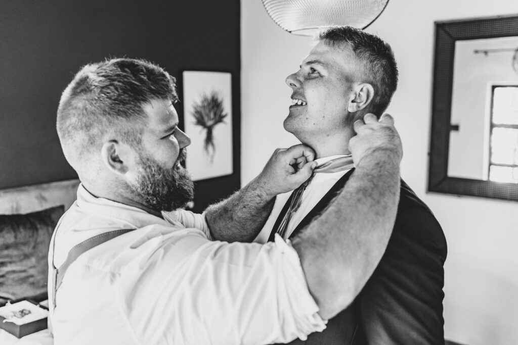 groom-preparation_otjiwarongo-namibia-otjiwarongo-wedding-photographer_mariette-du-toit-photography