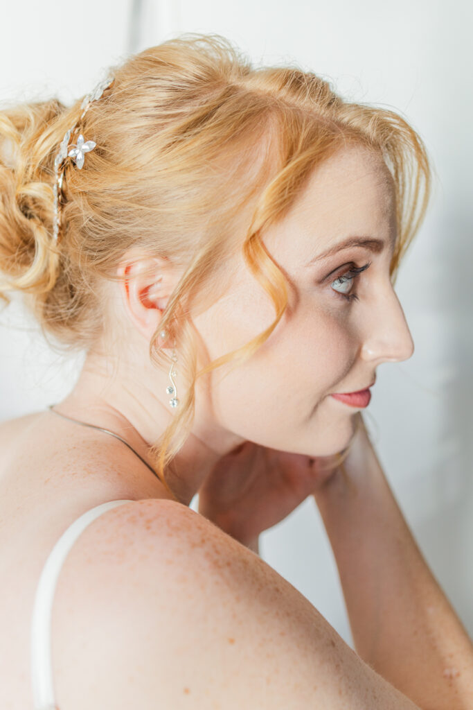 bridal-preparation_otjiwarongo-namibia-otjiwarongo-wedding-photographer_mariette-du-toit-photography