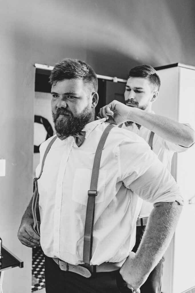 groom-preparation_otjiwarongo-namibia-otjiwarongo-wedding-photographer_mariette-du-toit-photography